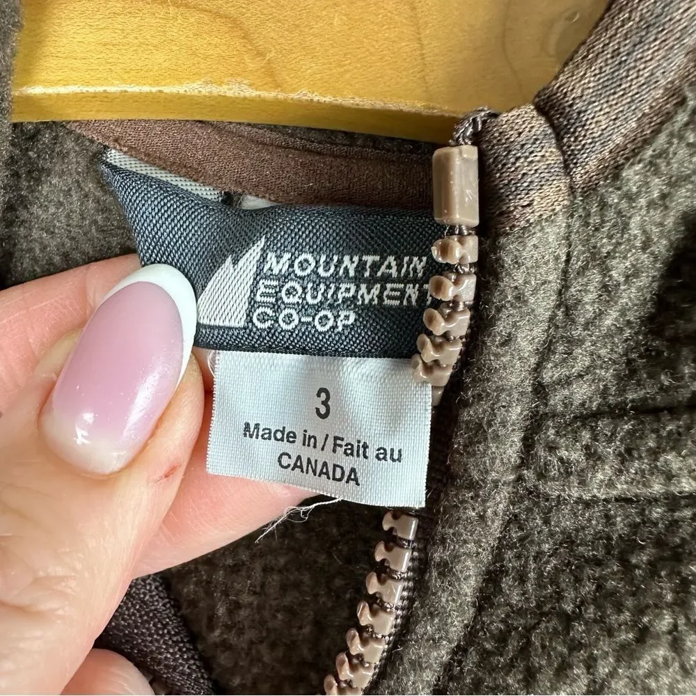 Mountain Equipment Canada zip up hoodie size 3